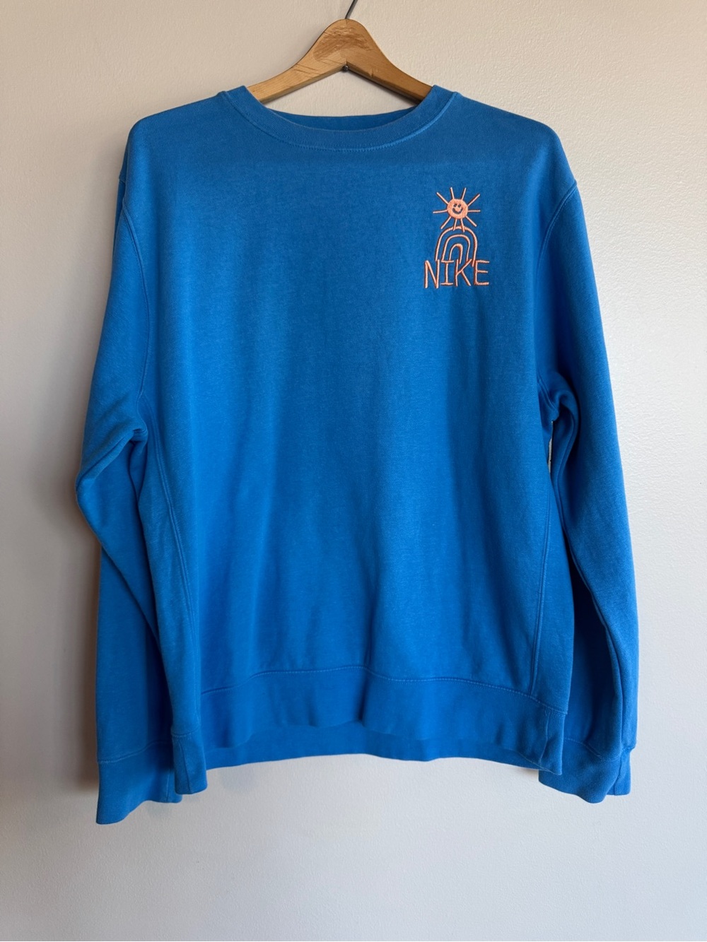 Nike Club Fleece Crewneck Sweatshirt Medium Blue Orange Sun Rainbow Big Logo M